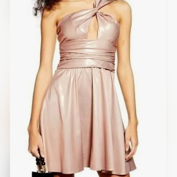 Topshop Dresses & Skirts - Top Shop Metallic Keyhole Dress